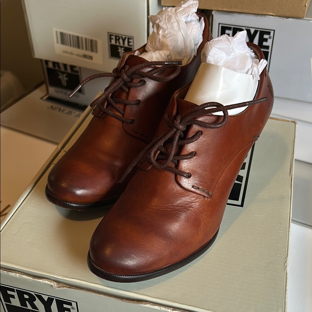Frye Women's Brown Leather Shoes